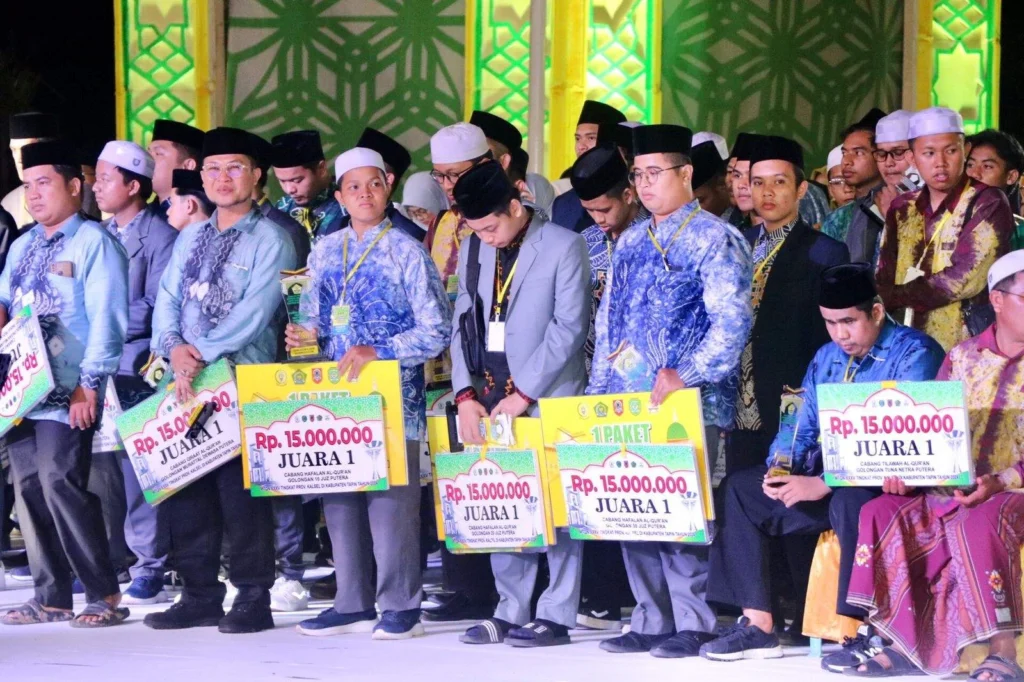 Al Amin Gambut Dinobatkan sebagai Juara I Pawai Hijriah di Kabupaten Banjar