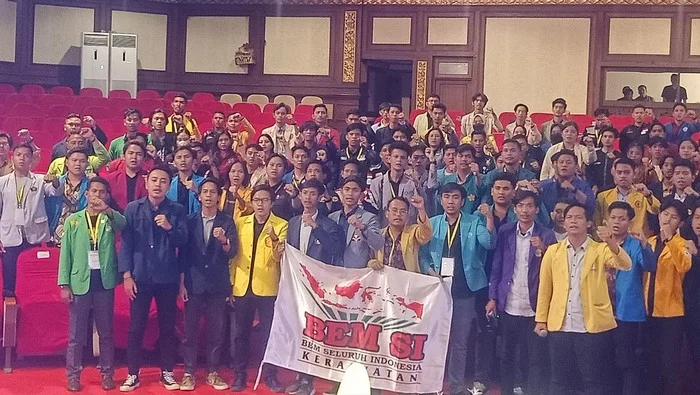 Badan Eksekutif Mahasiswa SI Gelar Aksi Besar di Bandung, Menyoroti Kondisi Ekonomi Nasional