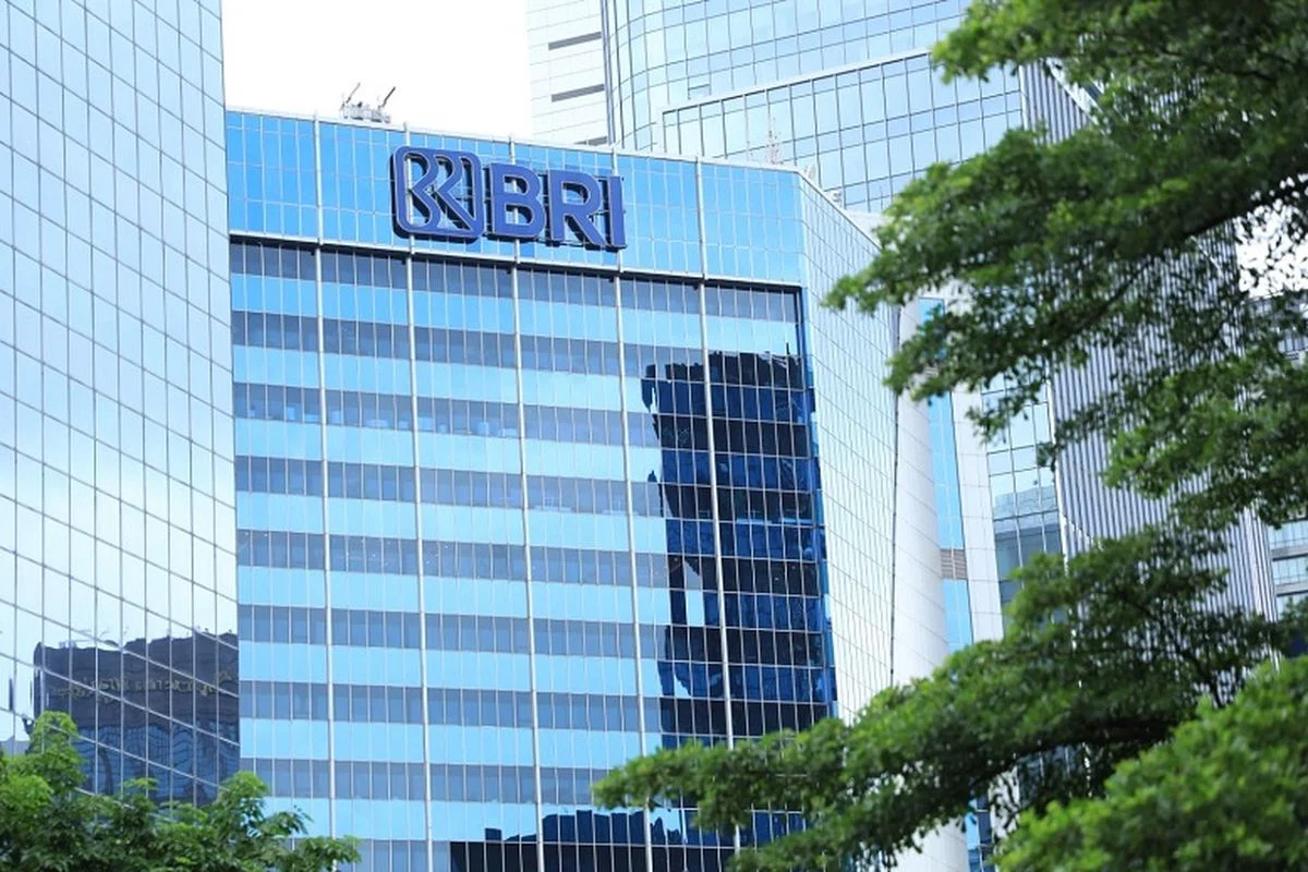 BRI Sudirman 1 Gelar Program Sosial Jumat Berkah di Kawasan Sudirman Kuningan dan Sekitarnya untuk Masyarakat