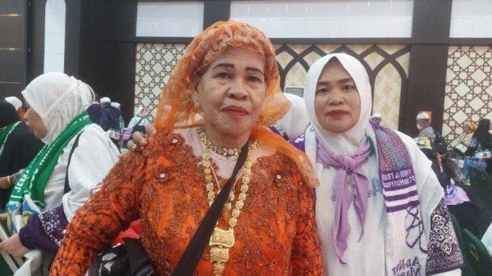 Cerita Jemaah Haji Perempuan Asal Bone, Pulang Pakai Baju Bling-Bling, Habiskan Biaya Jutaan Rupiah