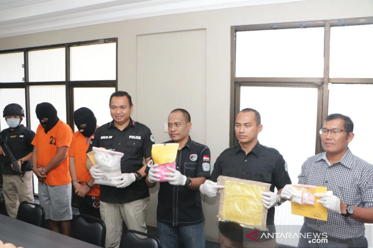 Gagalkan 128,7 Kg Sabu, Kapolda Kalsel: Akan Diedarkan ke Daerah Pertambangan