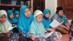 Gagalkan Risiko Putus Sekolah Usia Dini: LAZIS Nurul Falah Intervensi Biaya Pendidikan Santri TAAM Ananda untuk Masa Depan Lebih Cerah
