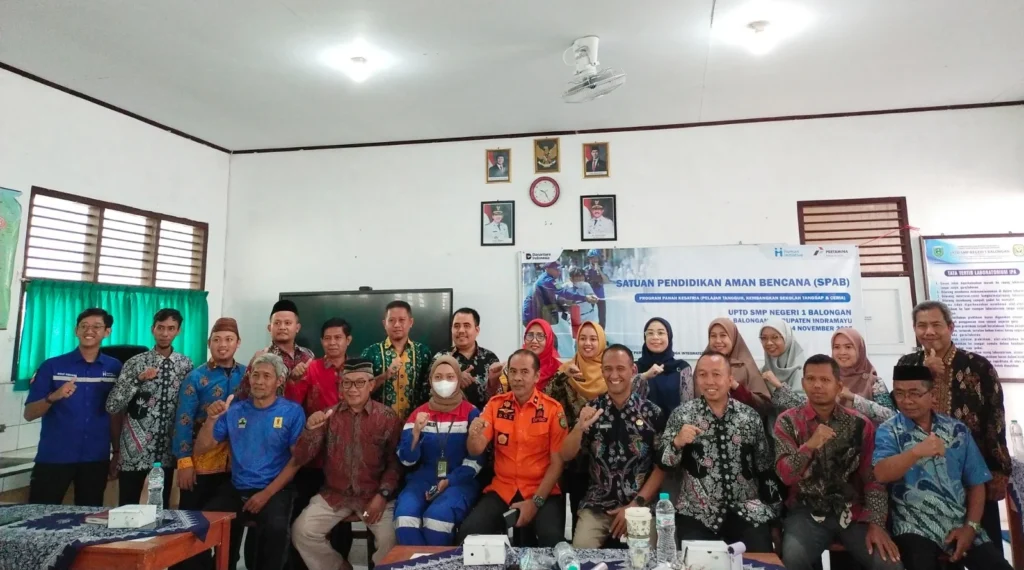 Guna Bangun Generasi Tanggap Bencana KKN Hibah UNS Gandeng BPBD Karanganyar Gelar Sosialisasi dan Simulasi di SMPN 2 Jaten