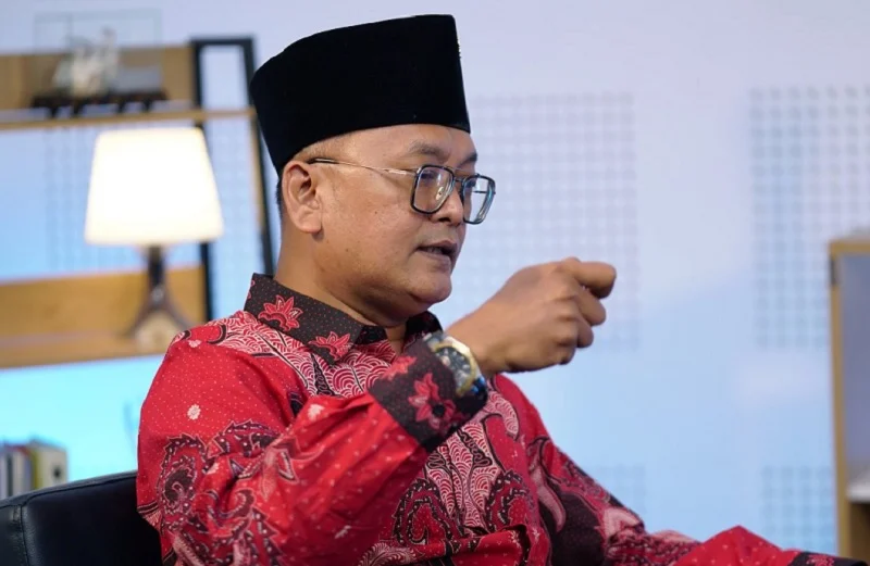 Guntur Romli Soroti Aksi Blusukan Jokowi untuk Amankan Gibran 2029