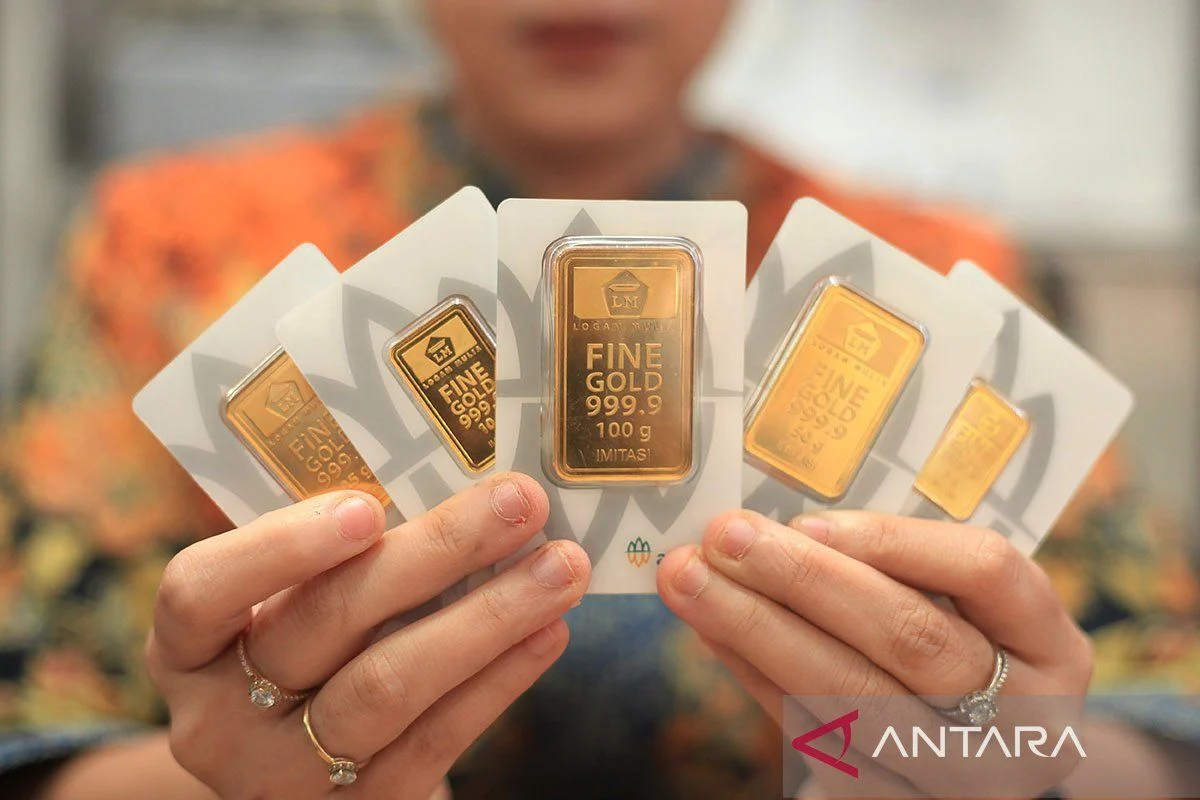 Harga Emas Antam Hari Ini Naik, Capai Rp2.733.000 per Gram