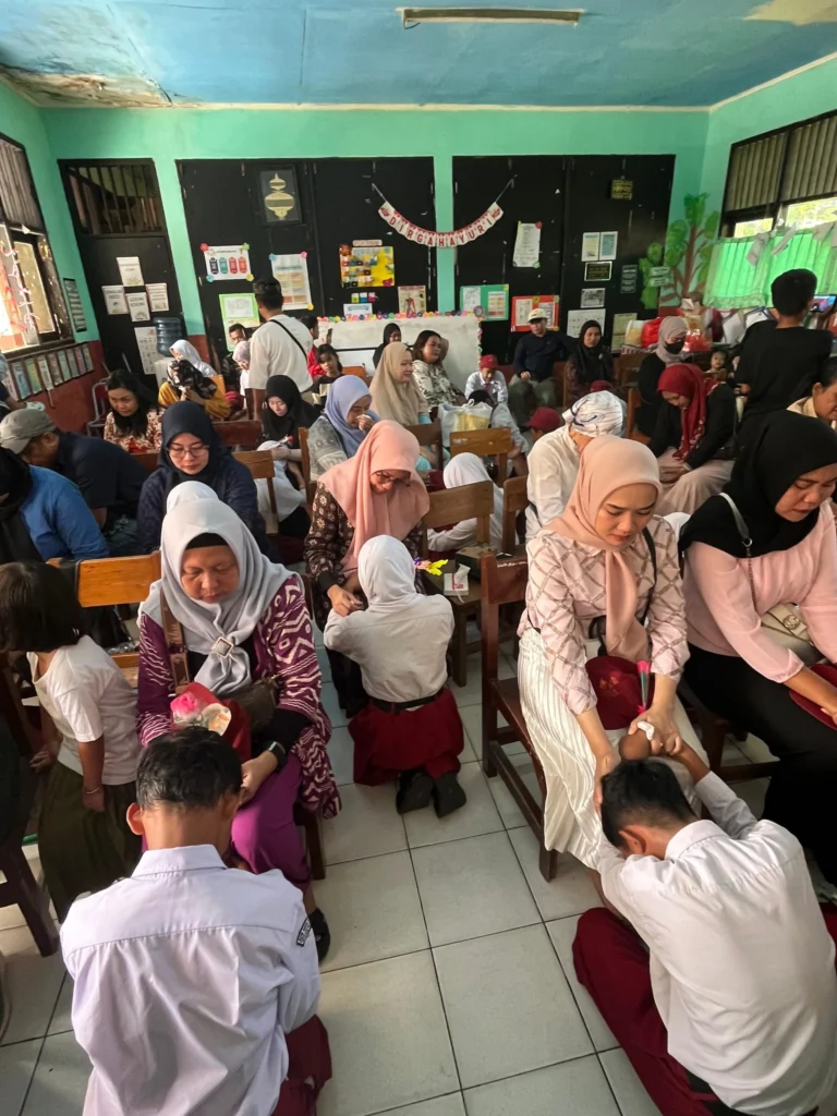 Haru dan Bangga SDN Cijulang 3 Ciamis Lepas Siswa Kelas VI dengan Penuh Prestasi dan Apresiasi