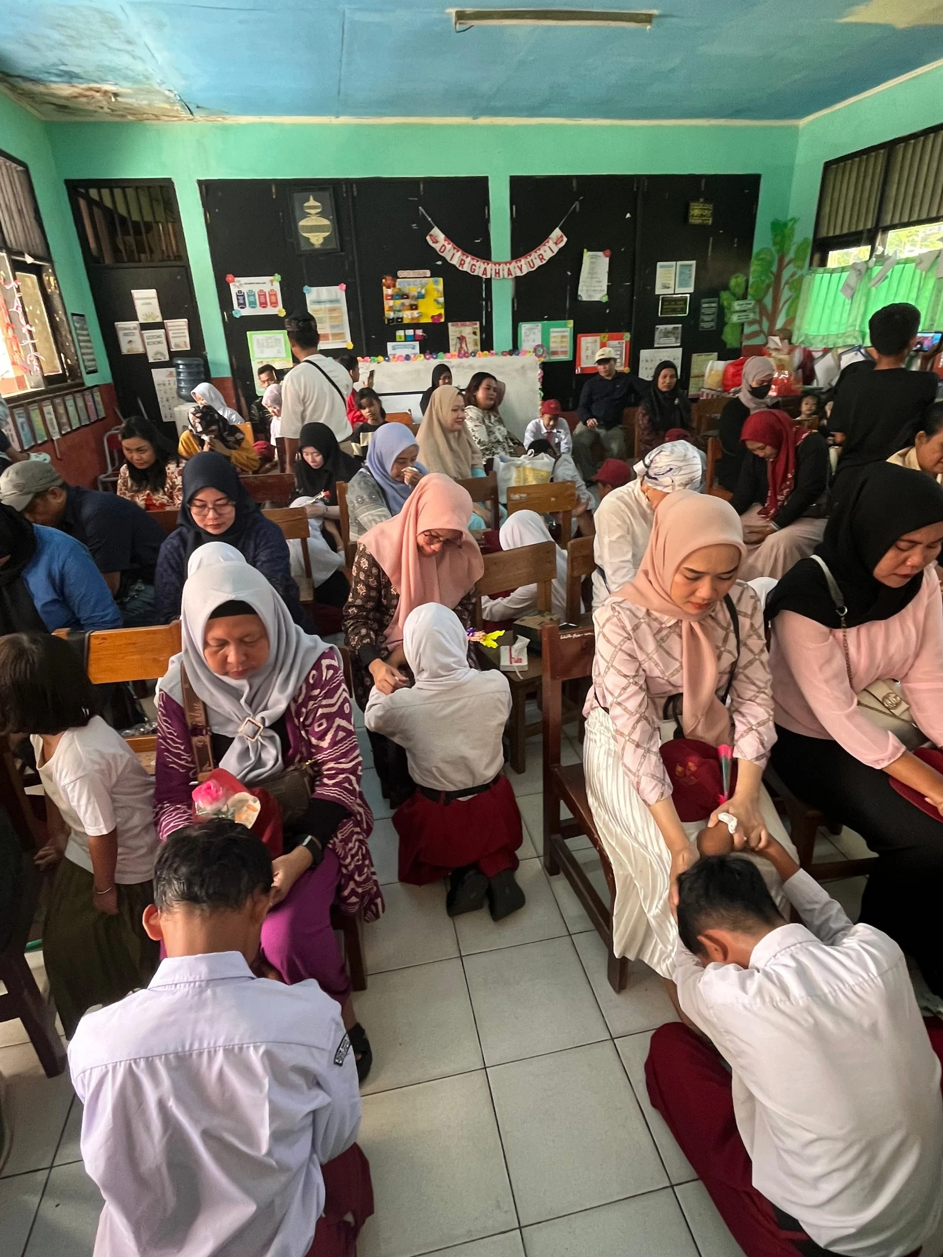 Haru dan Bangga SDN Cijulang 3 Ciamis Lepas Siswa Kelas VI dengan Penuh Prestasi dan Apresiasi
