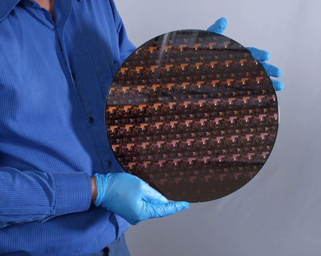 IBM Ciptakan Chip Canggih Berukuran Kurang dari Satu Nanometer