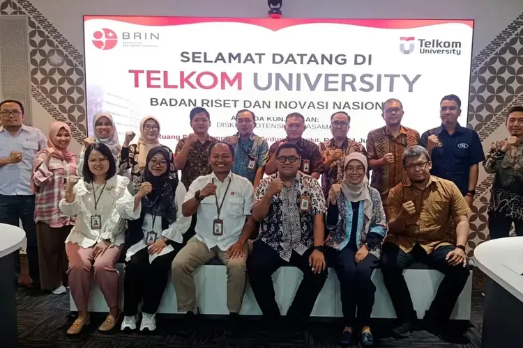 Inisiatif Telkom University untuk Promosi Digital Desa Sitiwinangun