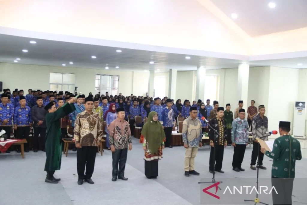 Kakanwil Kemenag Aceh Lantik 40 Pejabat Fungsional Tekankan Inovasi dan Kerja Tim dalam Melayani Umat