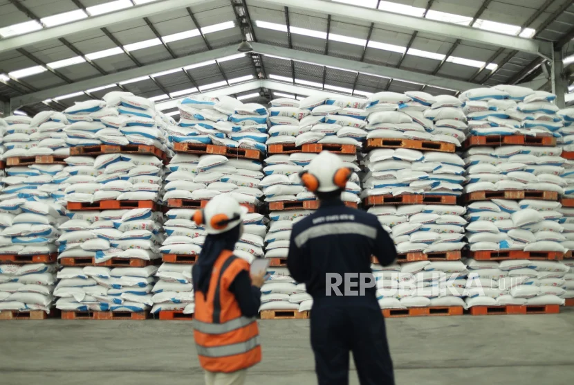 Laba Pupuk Indonesia Melejit 230 Persen, Ini Pendorongnya