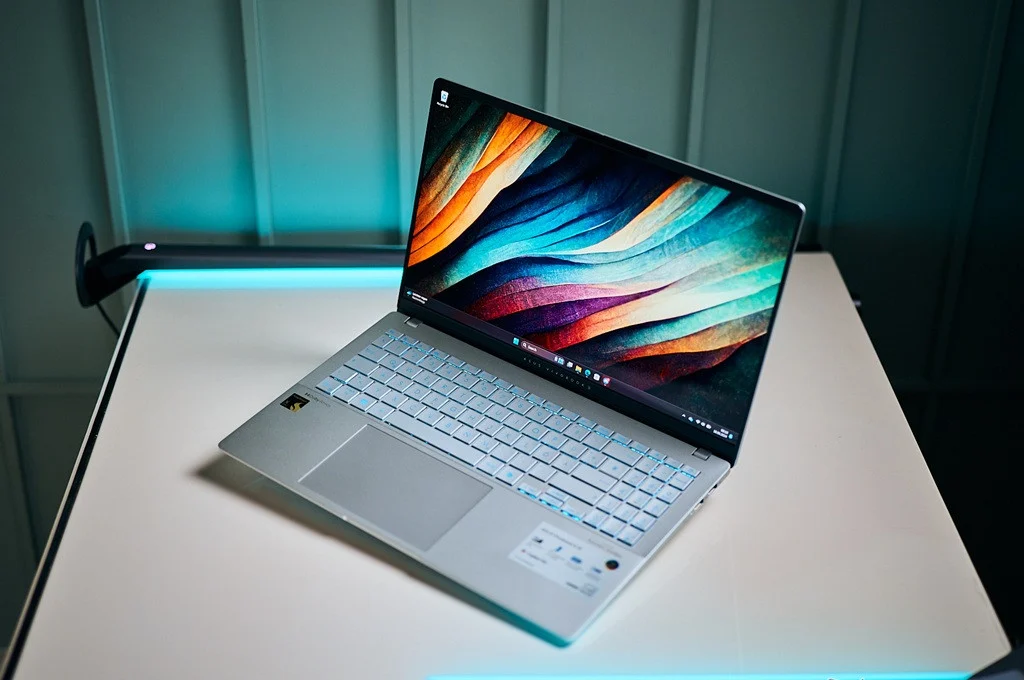 Laptop Terbaik untuk Desain Grafis: 6 Rekomendasi Pilihan