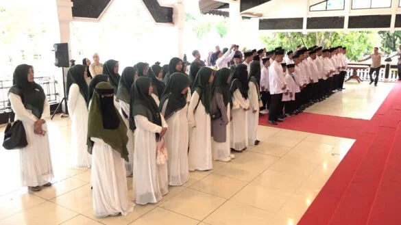 Lepas Kafilah MTQ Kalsel Haji Fani Minta Peserta Tak Terbebani Target