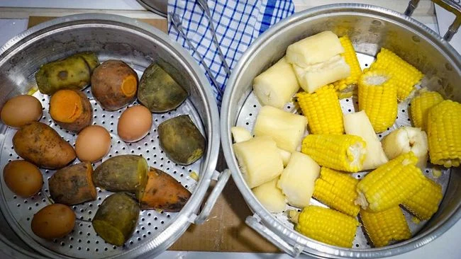 Makanan Kukus dan Rebus Makin Digemari Pekerja Komuter Jakarta
