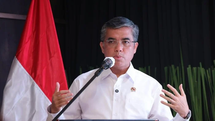 Menaker Yassierli Buka Peluang Evaluasi Aturan Outsourcing Respons Usulan Said Iqbal
