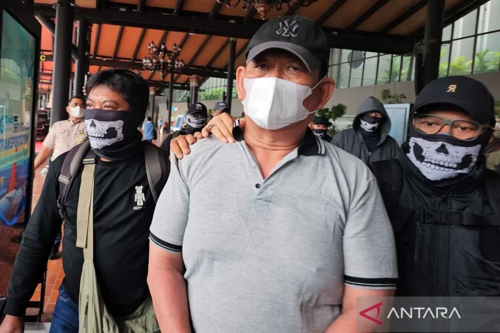 Panggilan Ke 2 Bareskrim Polri Erwin Santosa Kadiman alias Erwin Bebek Keluarga Niko Naput dan 3 Staf BPN Mabar Dimintai Klarifikasi
