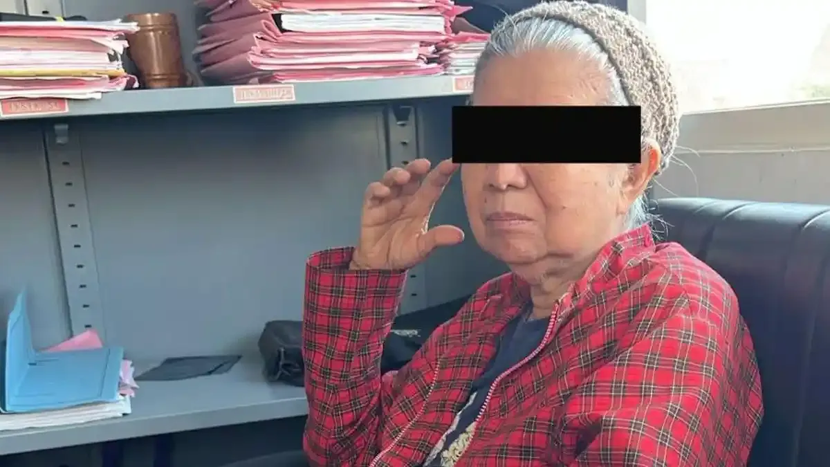 Pasrah, Nenek-Nenek Buronan Korupsi Rp 4,5 M di Surabaya Menyerahkan Diri
