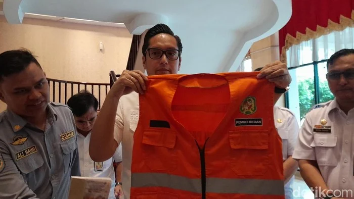 Pedagang Pasar Perguruan Medan Keluhkan Jukir Kutip Uang Parkir Pelanggan, Dishub Mediasi