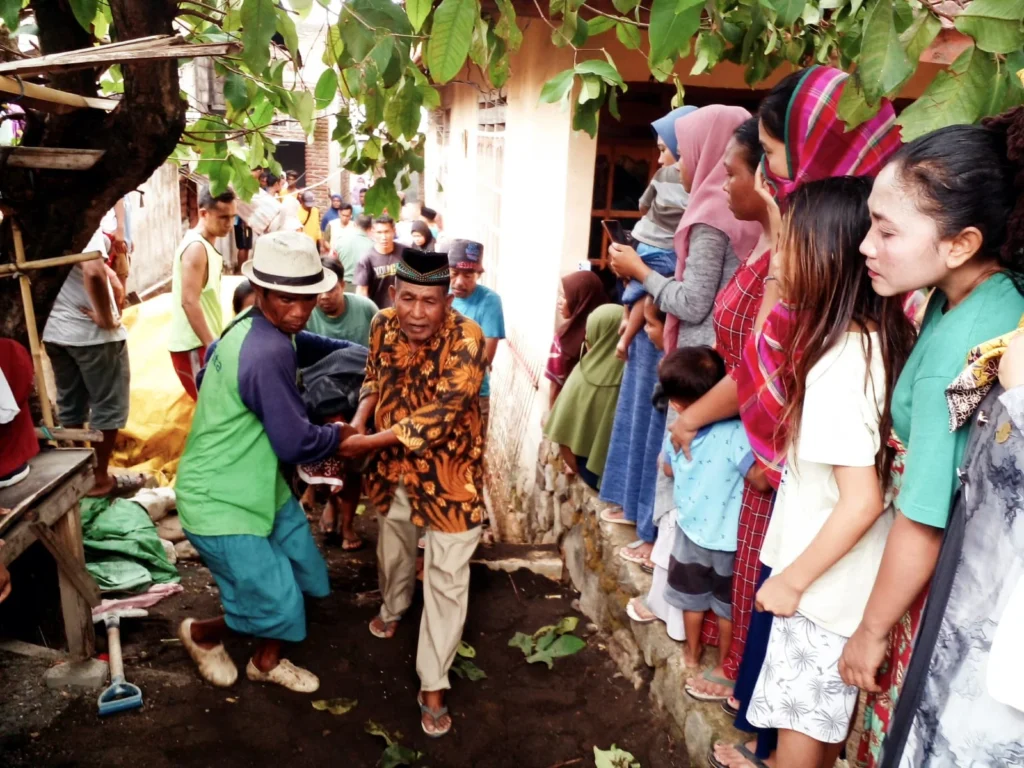Pemilik Pergi Haji Satu Rumah di Lam Bateung Baitussalam Hangus Terbakar, Api Dalam 30 Menit Dipadamkan