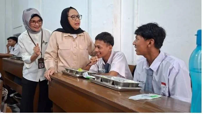 Peran Nanik Ubah Nama Yayasan SPPG 3 Kali Diungkap Irjen Purn Sony Sonjaya, Buka Skandal MBG