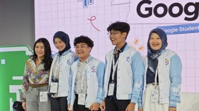 Perjalanan Fia dari Ketertarikan AI hingga Menjadi Google Student Ambassador
