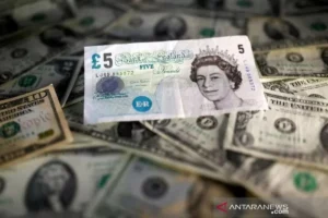 Poundsterling Menguat di Atas 1.3200, Spekulasi Politik Inggris Meningkat
