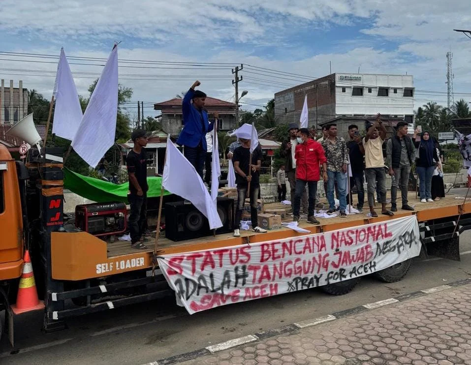 Ratusan Massa Aliansi Wonosobo Desak Perbaikan Infrastruktur dan MBG