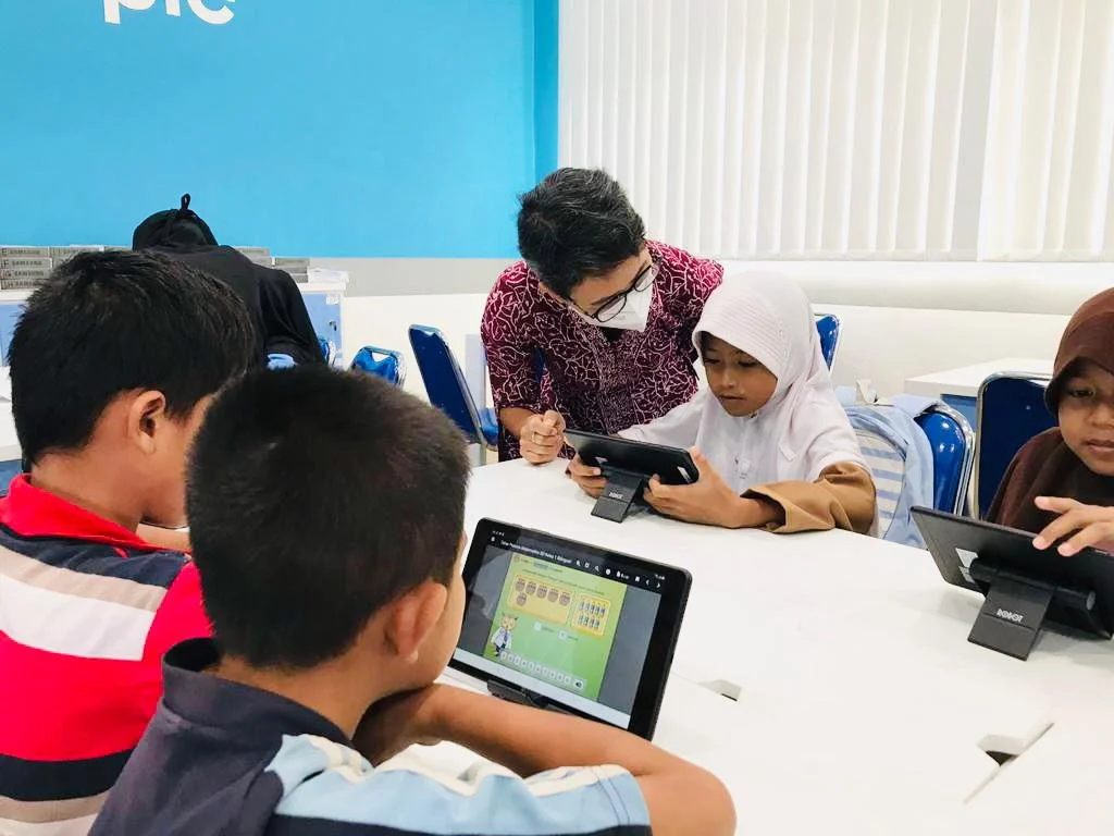 Siswa di balik start-up teknologi bantu memenangkan kontes NovaUCD, Membawa Perubahan Besar