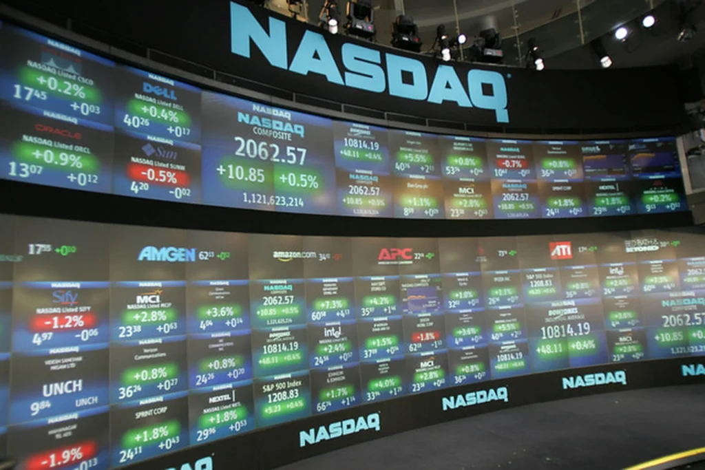 Wall Street Awal Pekan Mixed Nasdaq Tertekan Kenaikan Yield Obligasi AS: Kondisi Pasar Saat Ini