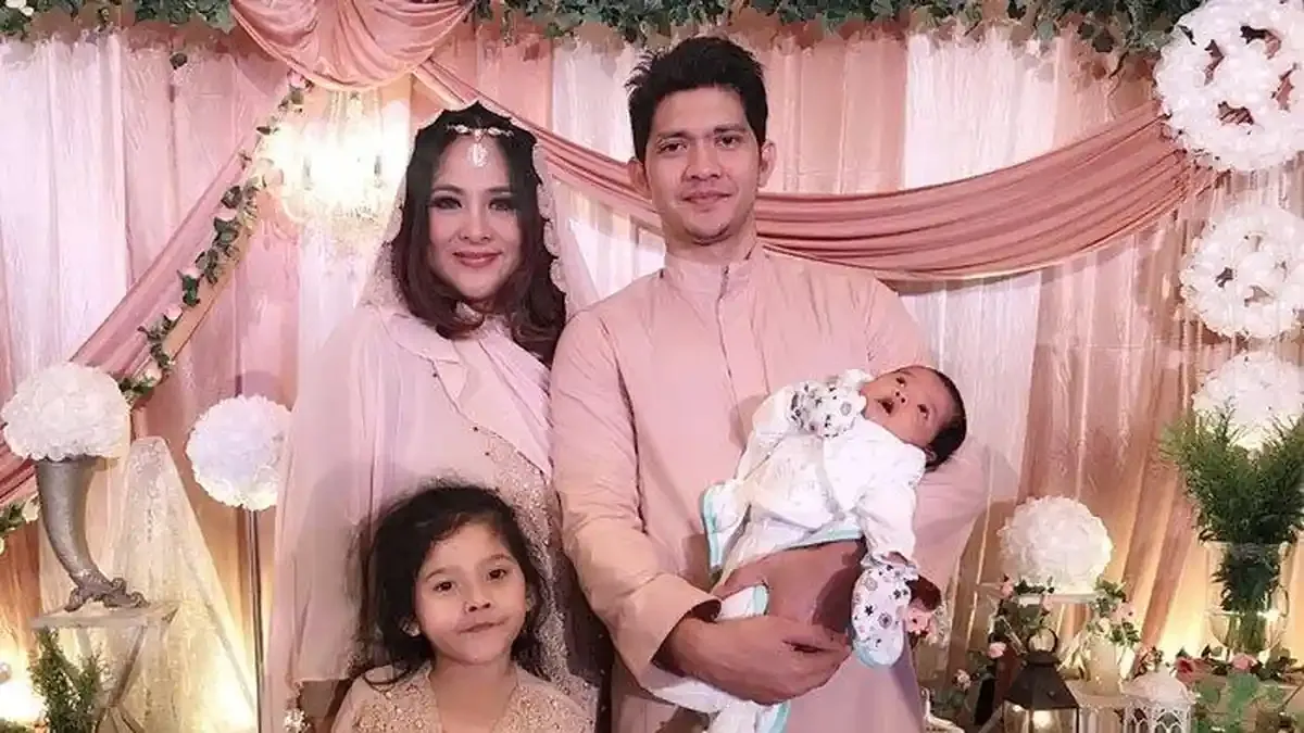 Audy Item Hamil Anak Ketiga, Iko Uwais Cerita Respons Anak-Anak