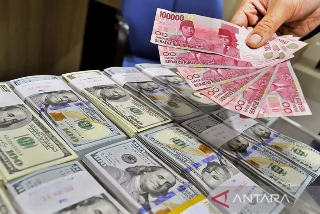 Dolar Hampir Sentuh Rp19 Ribu, Pekerjaan Jadi Sorotan Utama
