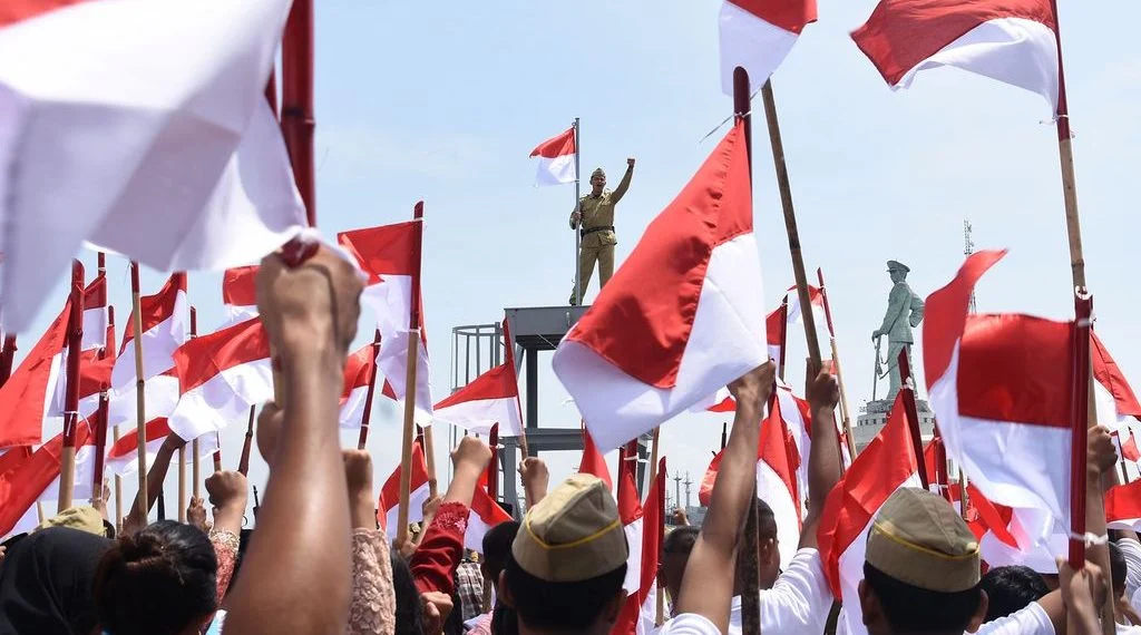Evaluasi Praktik Demokrasi: Hukum dan Kekuasaan di Indonesia
