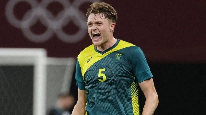 Harry Souttar Bawa Australia Melaju ke Babak Selanjutnya