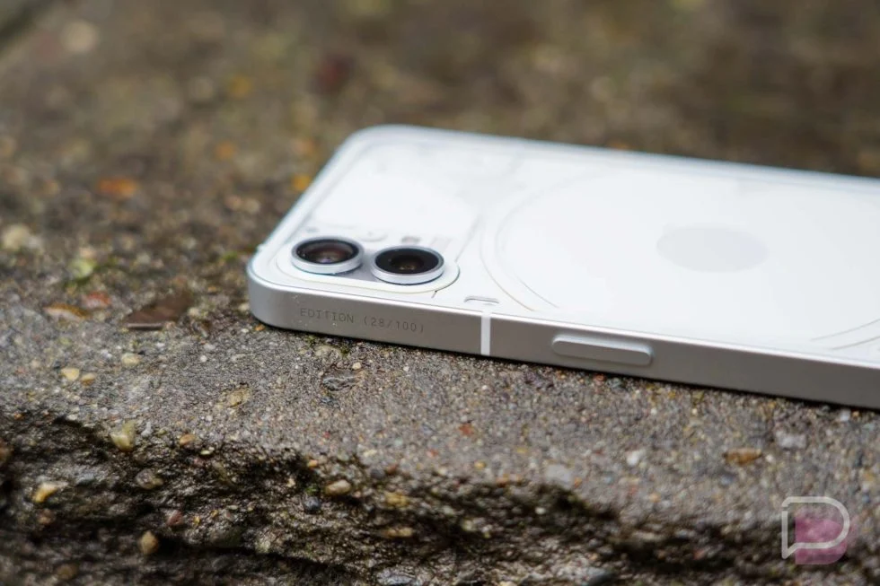 Nothing Phone (1) Resmi Berhenti Menerima Pembaruan