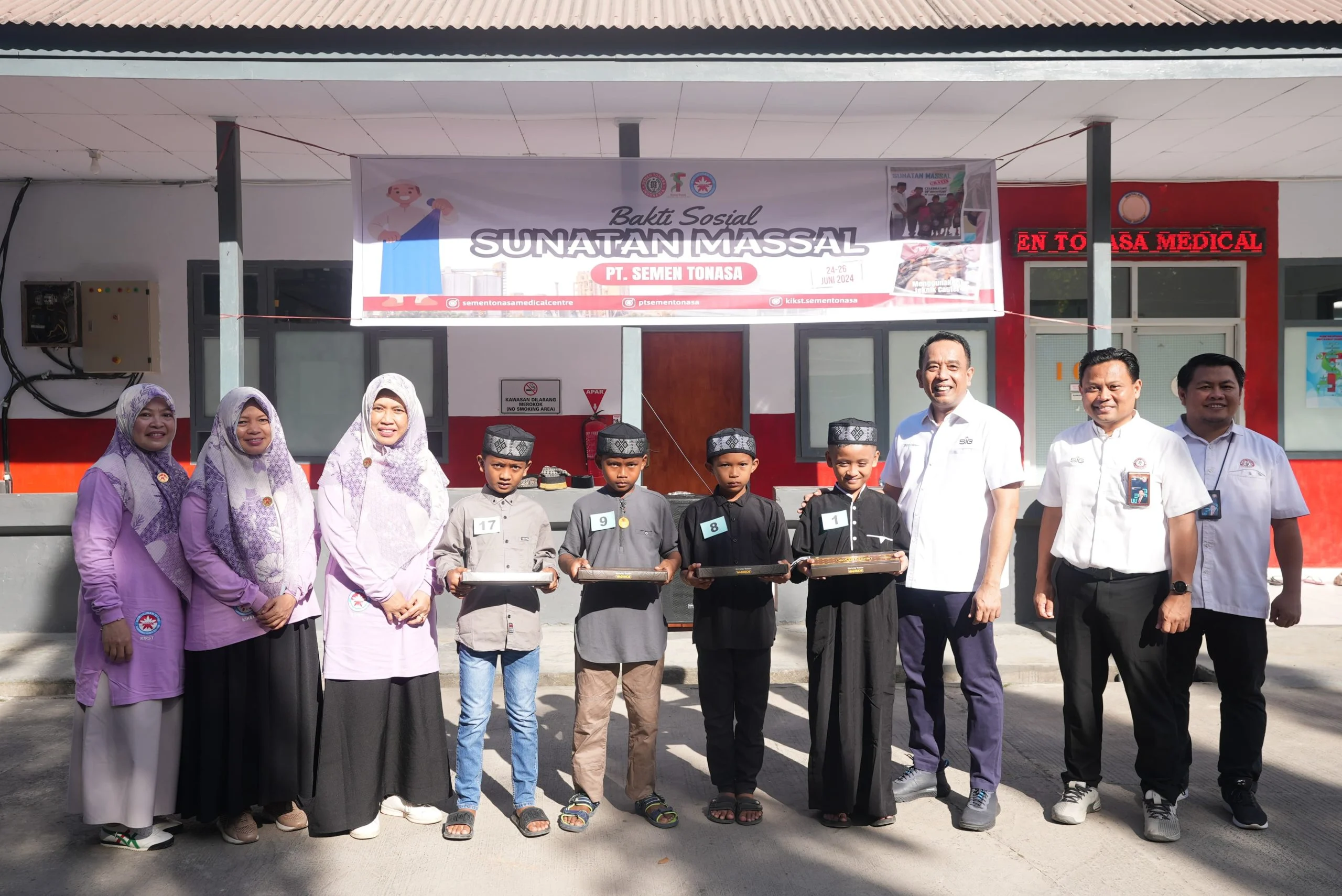 PT Semen Tonasa Laksanakan Sunatan Massal untuk 200 Anak