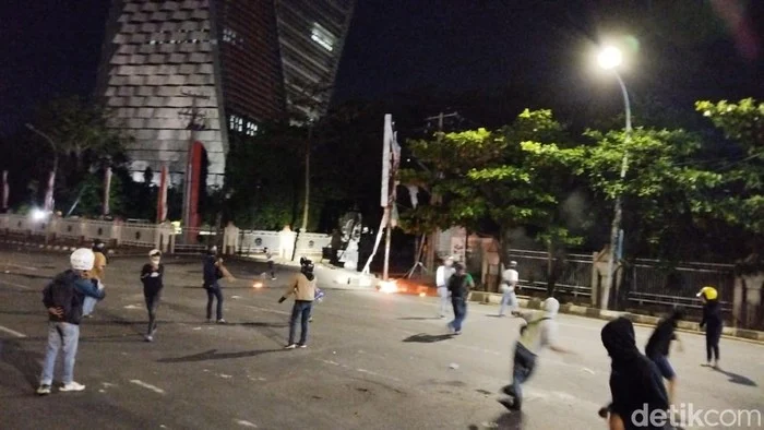 Rumah Pengacara di Jakarta Timur Dilempar Molotov, Teror Memanas