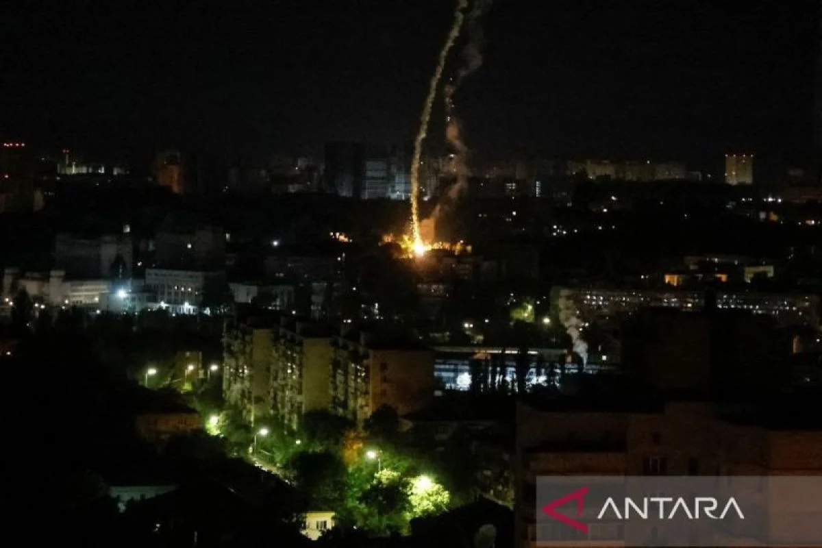 Rusia Luncurkan Serangan Mematikan ke Kyiv, 27 Tewas